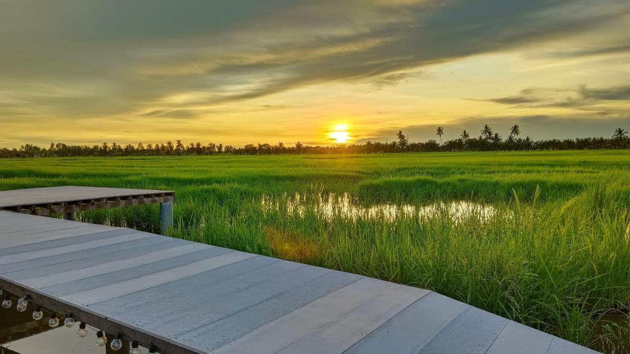 Kurau Inn Farmstay Kuala Kurau Eksteriør billede