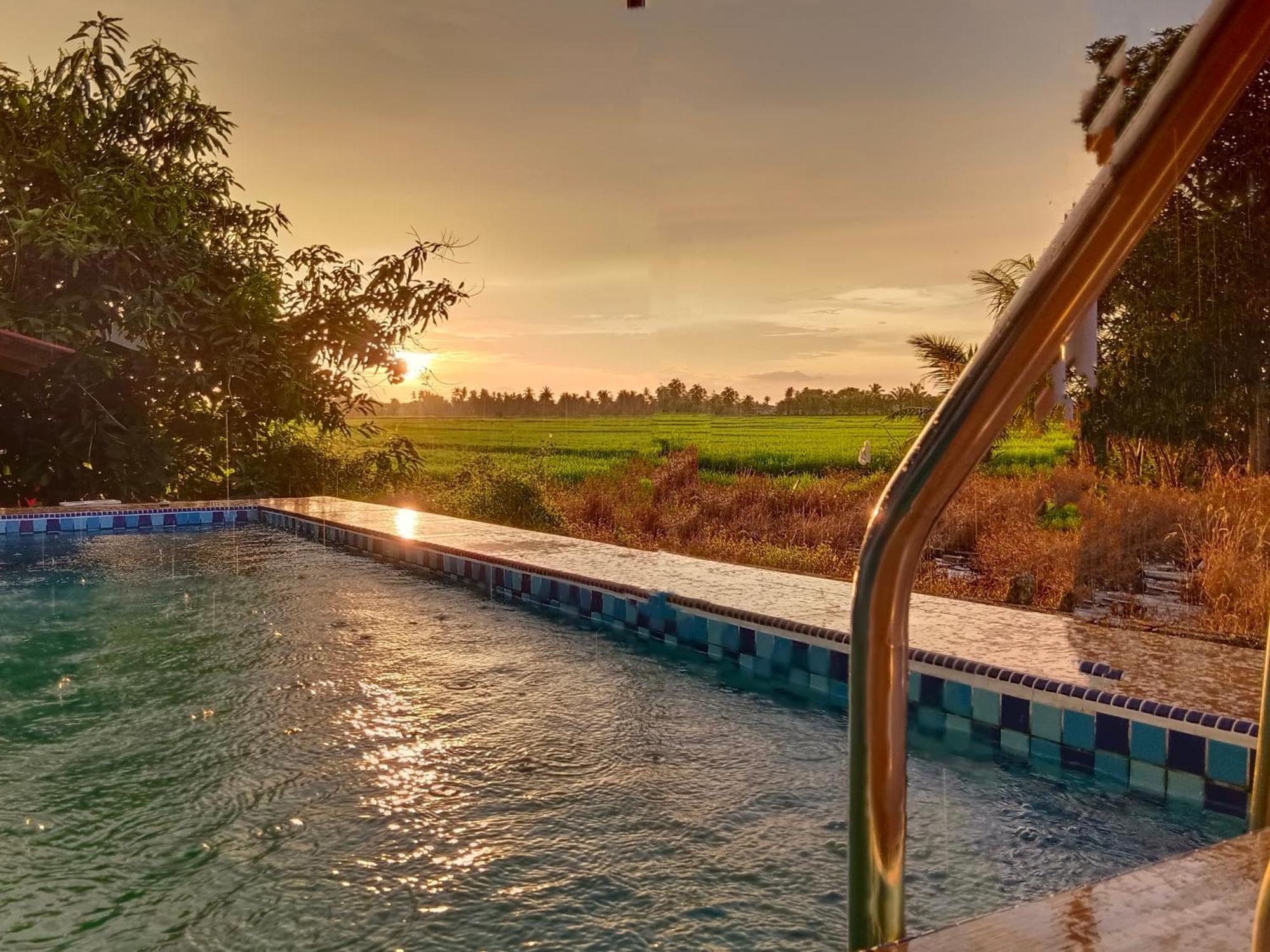 Kurau Inn Farmstay Kuala Kurau Eksteriør billede